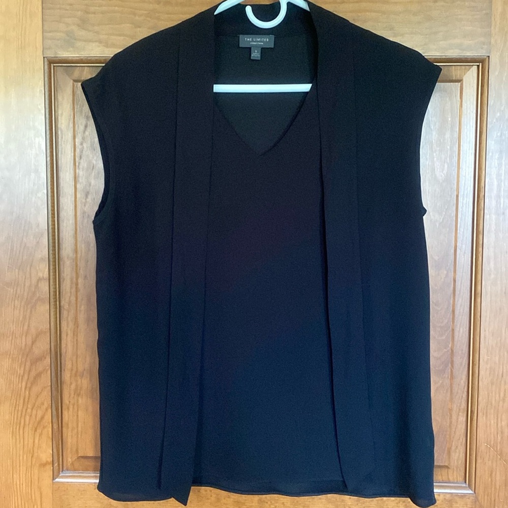 The Limited black sleevless blouse